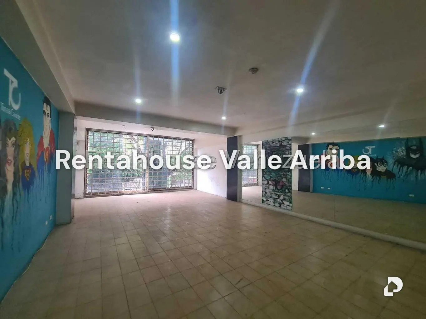 Local comercial en La Urbina, Caracas – 10