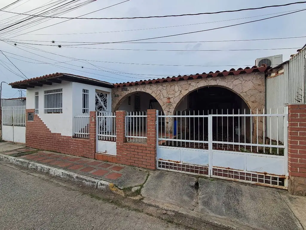 Casa en Urb. Valle Hondo, Cabudare - 1