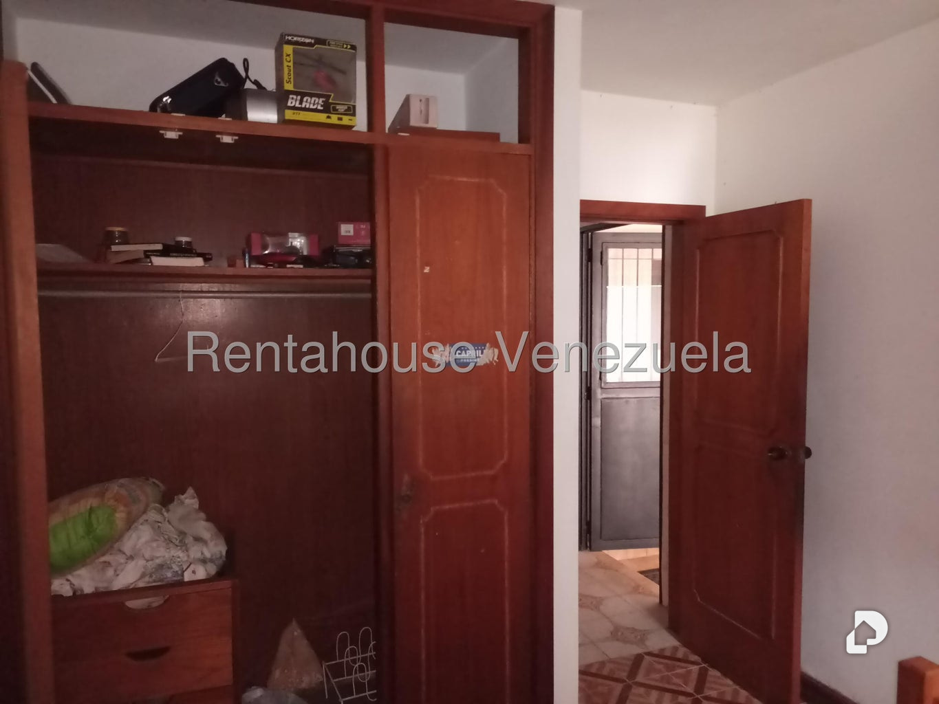 Casa en Colinas de La California, Caracas – 24