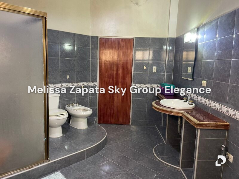 Casa en Exclusiva Zona Este De Barquisimet, Barquisimeto – 6