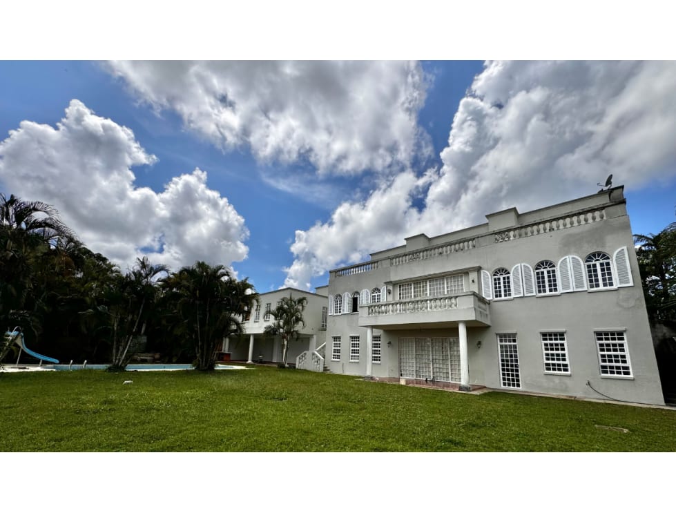 Casa en La Lagunita, Caracas - 1