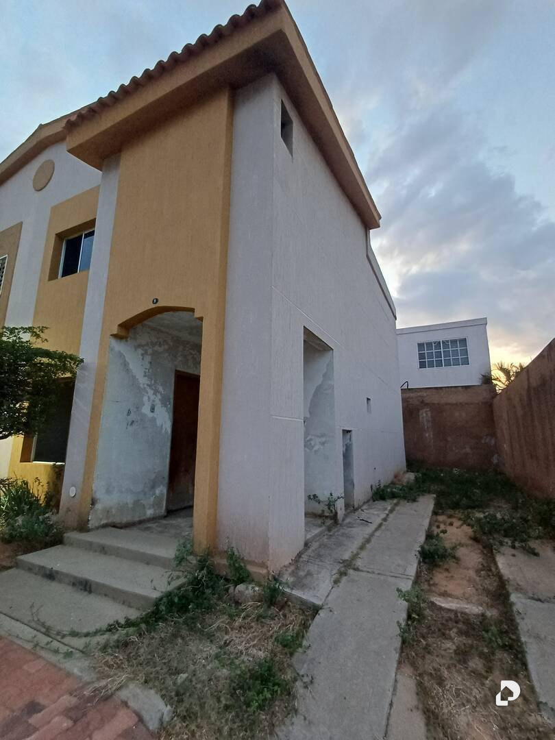 Townhouse en Circunvalación No. 2, Maracaibo – 2