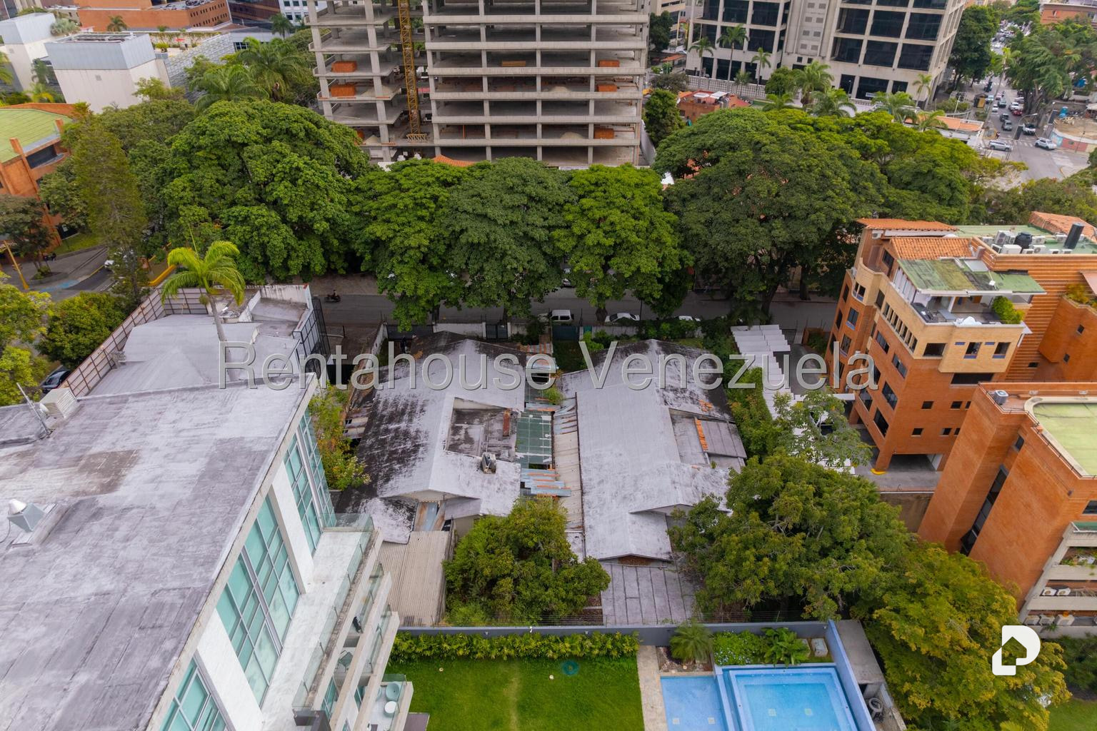 Casa en La Castellana, Caracas – 12