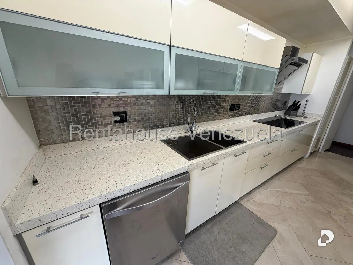 Apartamento en La Alameda, Caracas – 12