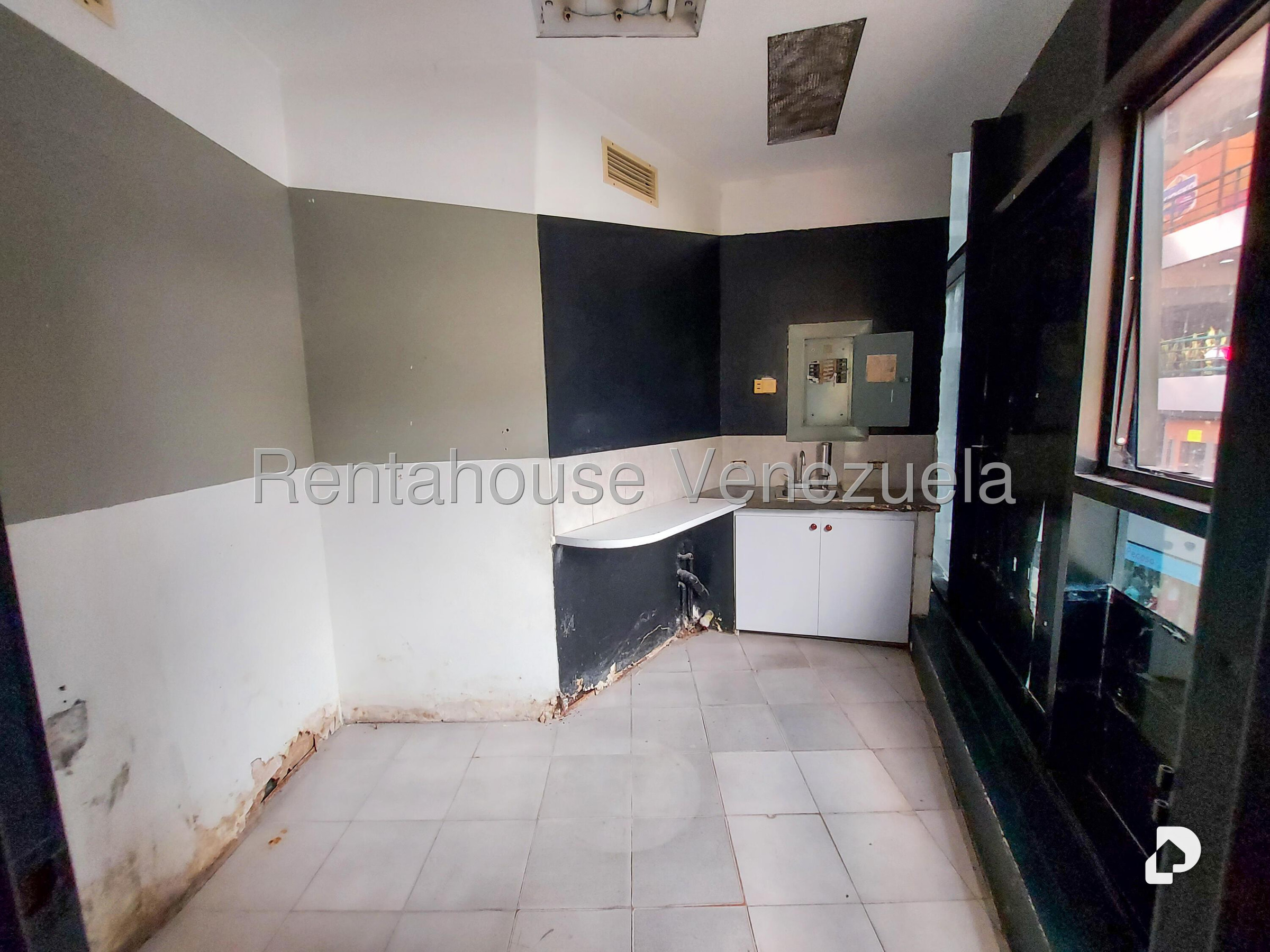 Local comercial en Terrazas del Ávila, Caracas – 10
