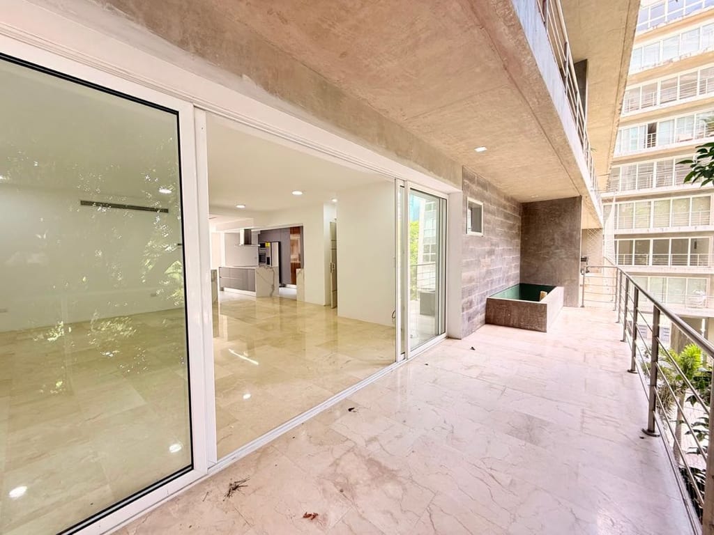 Apartamento en Country Club, Caracas - 1
