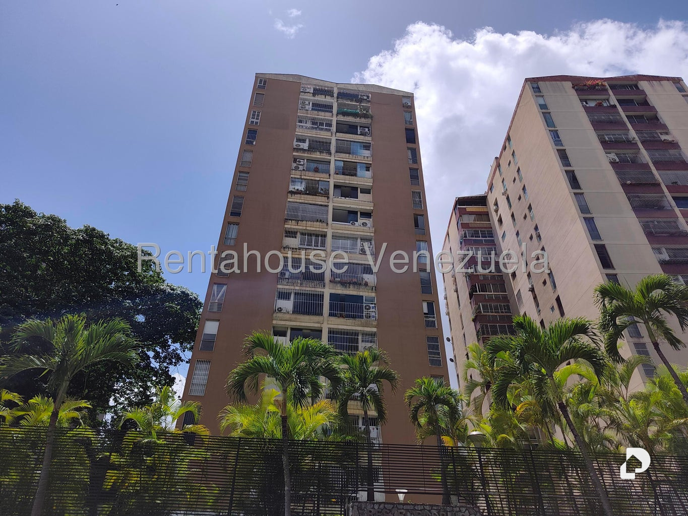Apartamento en Santa Fe Sur, Caracas – 1
