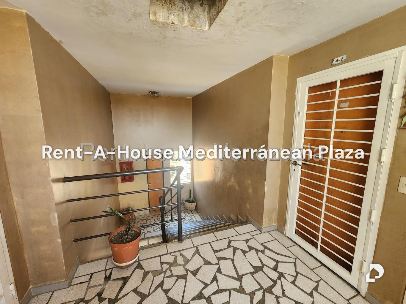 Apartment in Paraparal, Los Guayos – 2