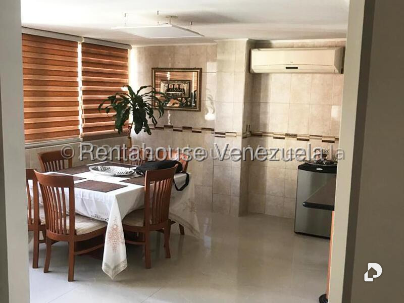 Apartamento en Santa Rosa de Lima, Caracas – 10