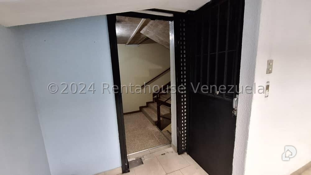 Local comercial en La Urbina, Caracas – 2