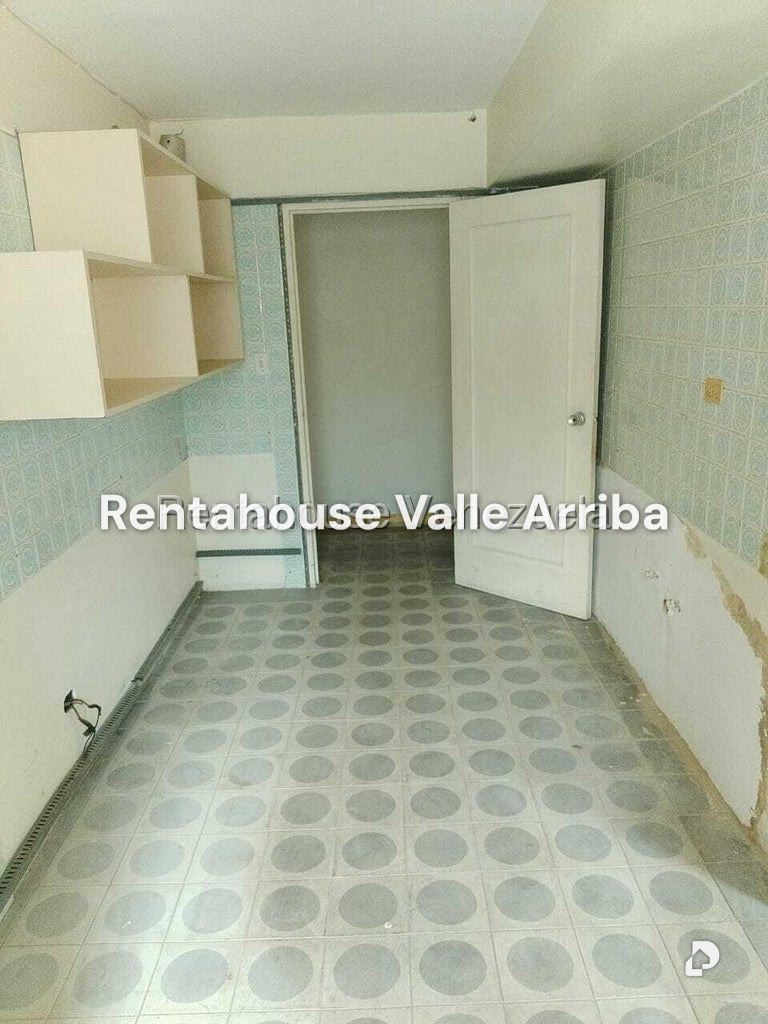 Apartment in Santa Eduvigis, Caracas – 4