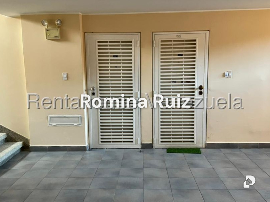 Apartamento en Colinas de La Tahona, Caracas – 22