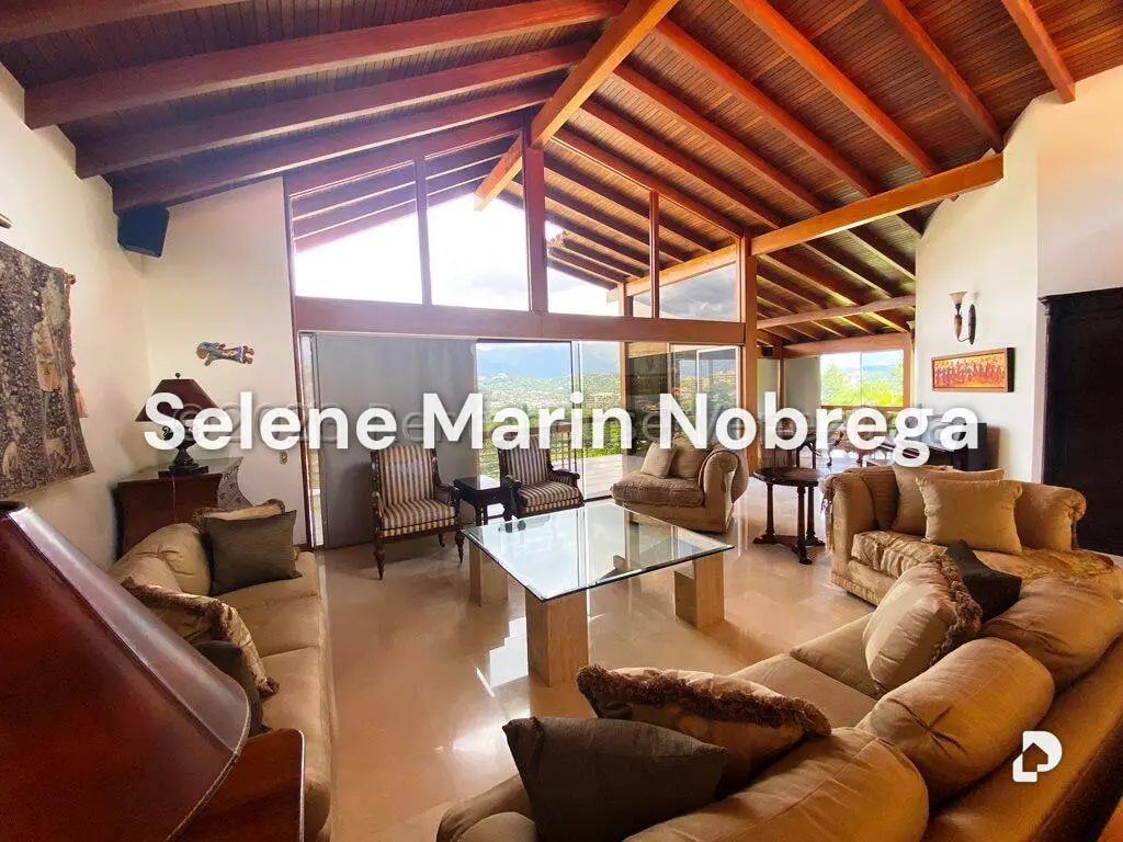 Casa en El Peñón, Caracas – 7