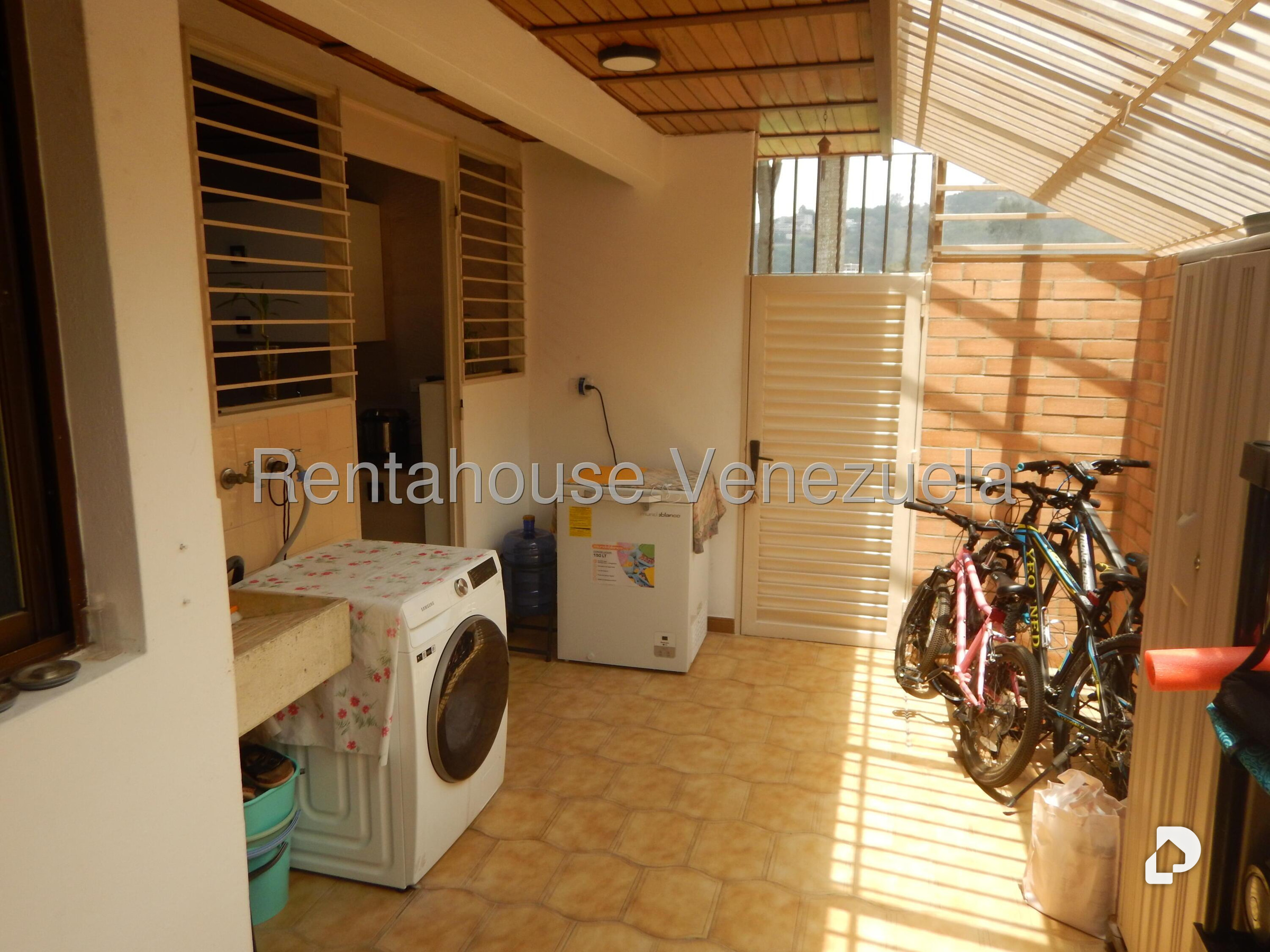 Casa en La Boyera, Caracas – 24