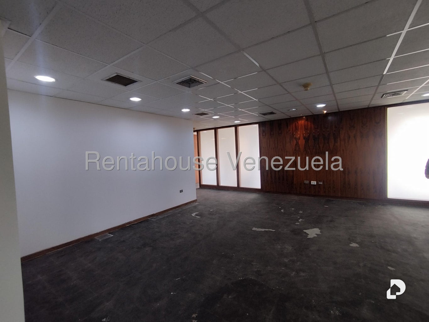 Oficina en Los Palos Grandes, Caracas – 6
