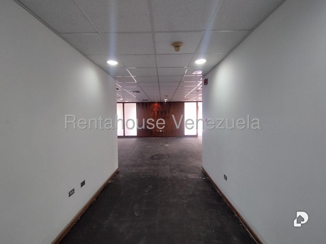 Oficina en Los Palos Grandes, Caracas – 3