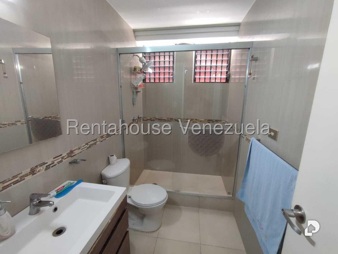 Apartamento en Los Naranjos de las Mercedes, Caracas – 16