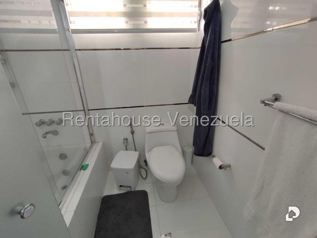 Apartamento en Los Naranjos de las Mercedes, Caracas – 8