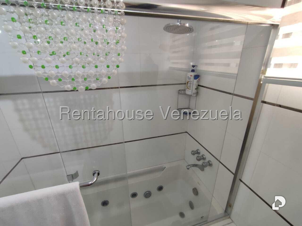 Apartamento en Los Naranjos de las Mercedes, Caracas – 9