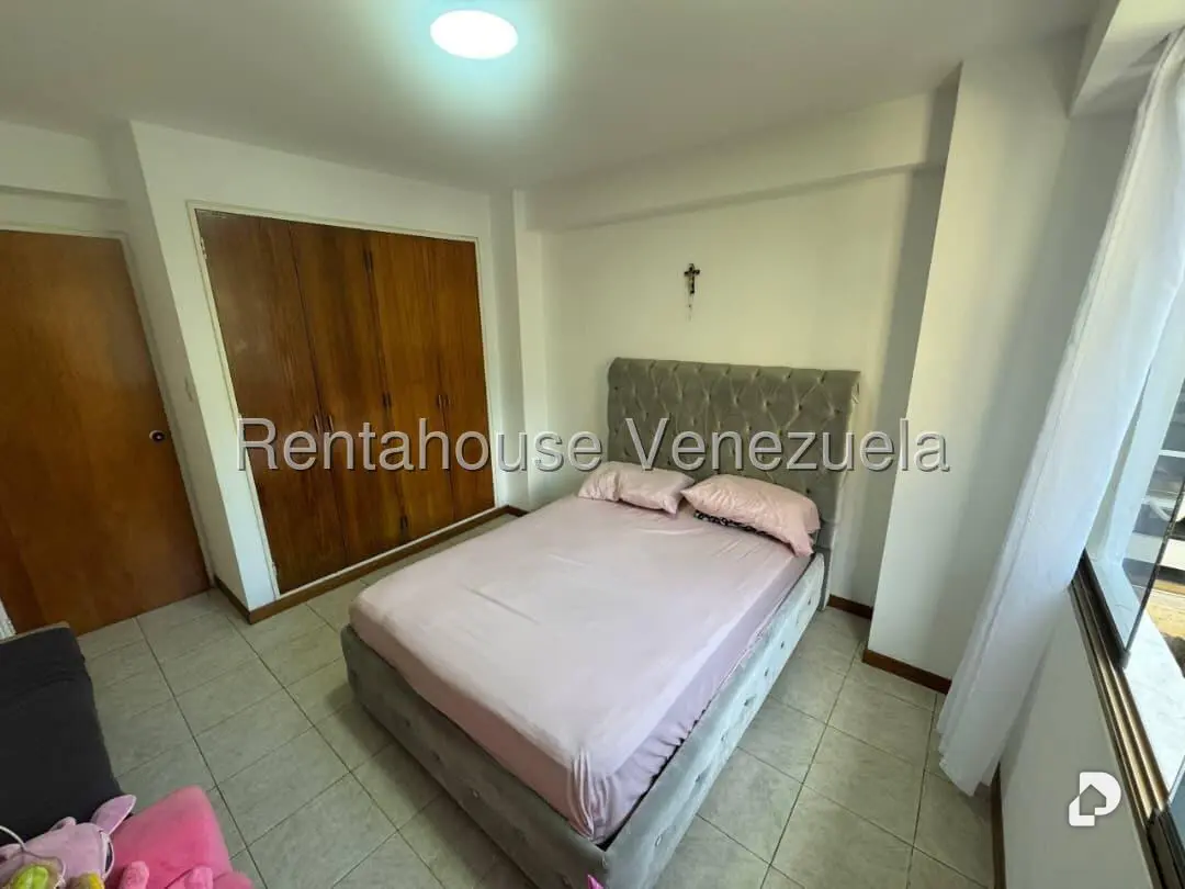 Apartamento en El Paraíso, Caracas – 11