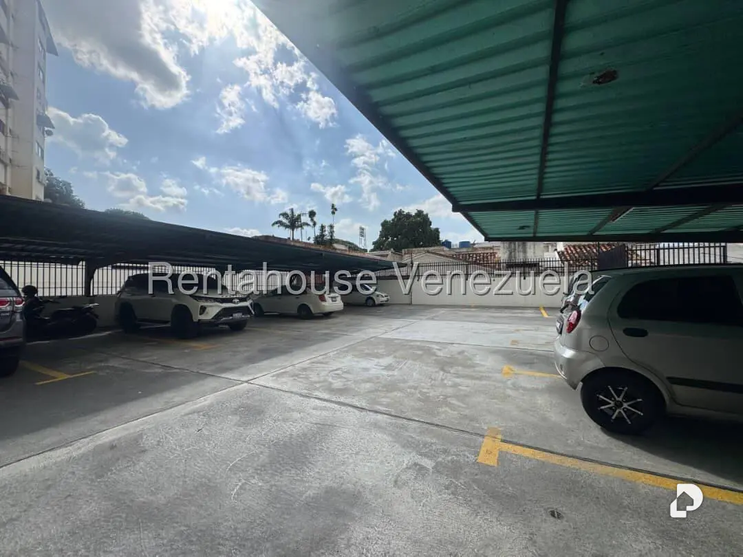 Apartamento en El Paraíso, Caracas – 17