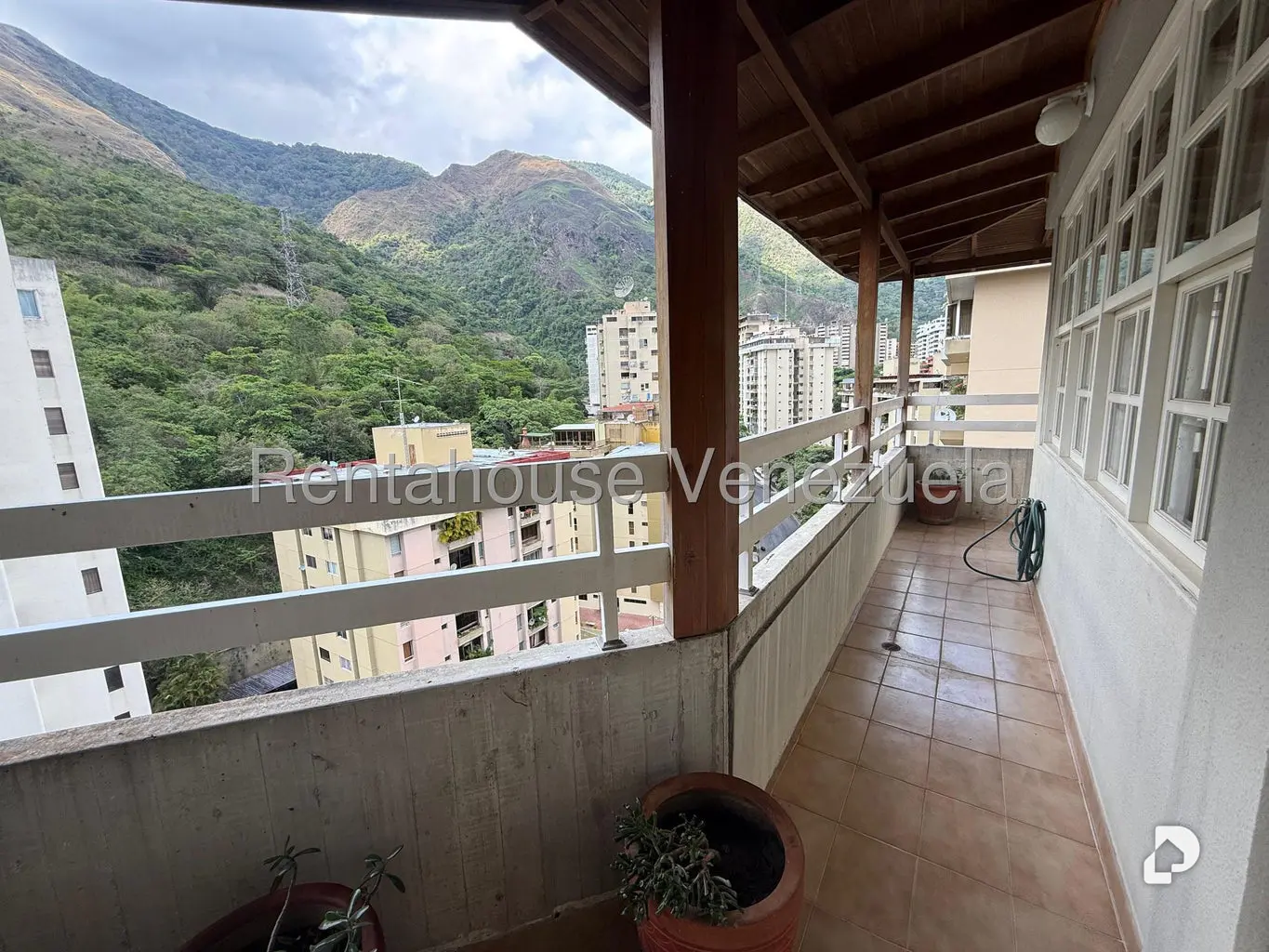 Apartamento en Terrazas del Ávila, Caracas – 24