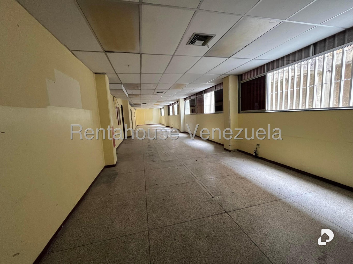 Terreno en La Urbina, Caracas – 16