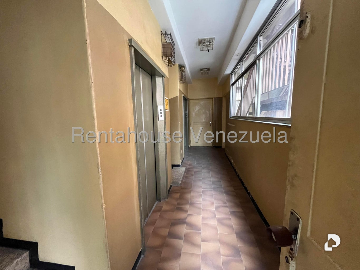 Terreno en La Urbina, Caracas – 6