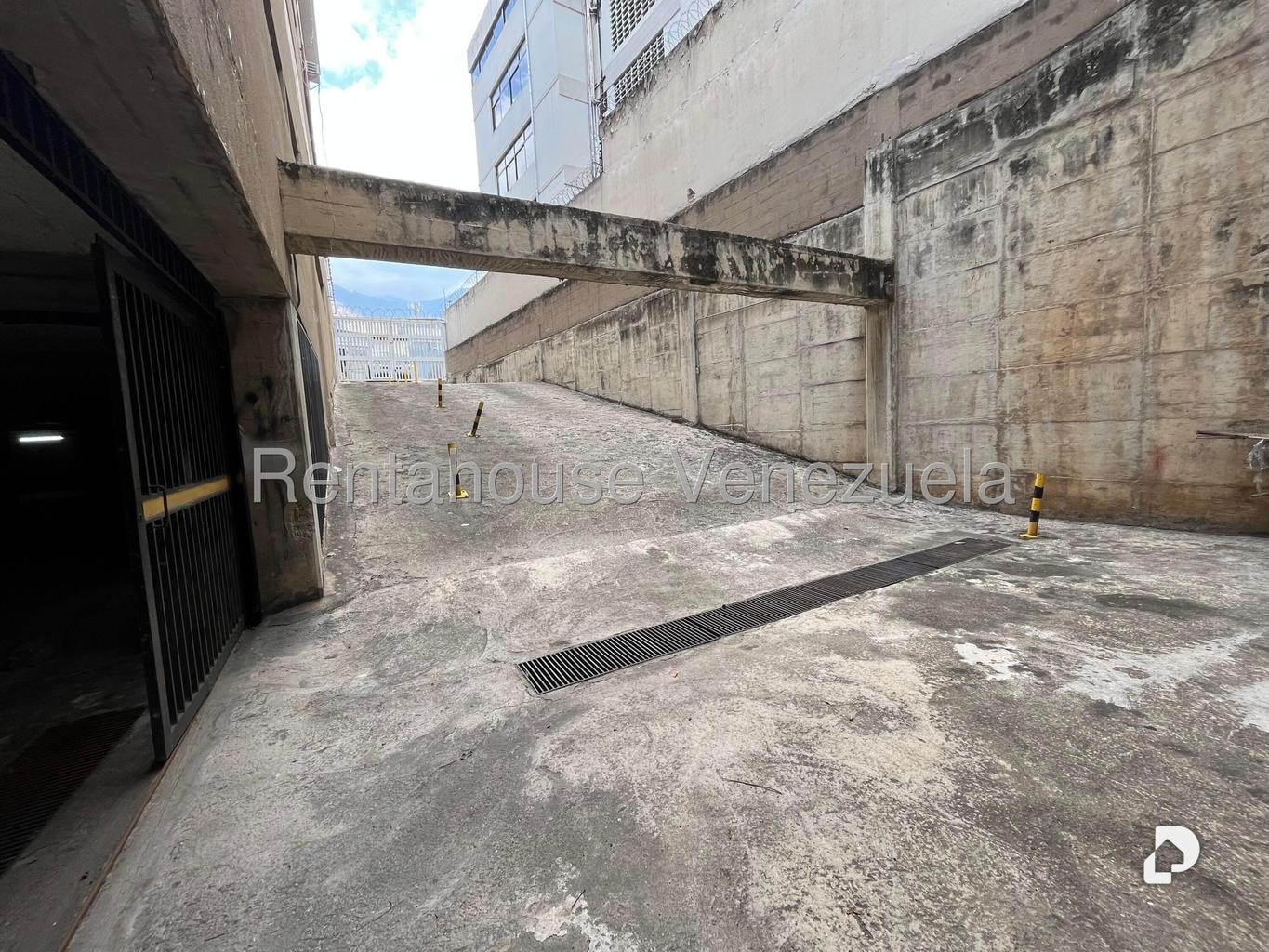 Terreno en La Urbina, Caracas – 21