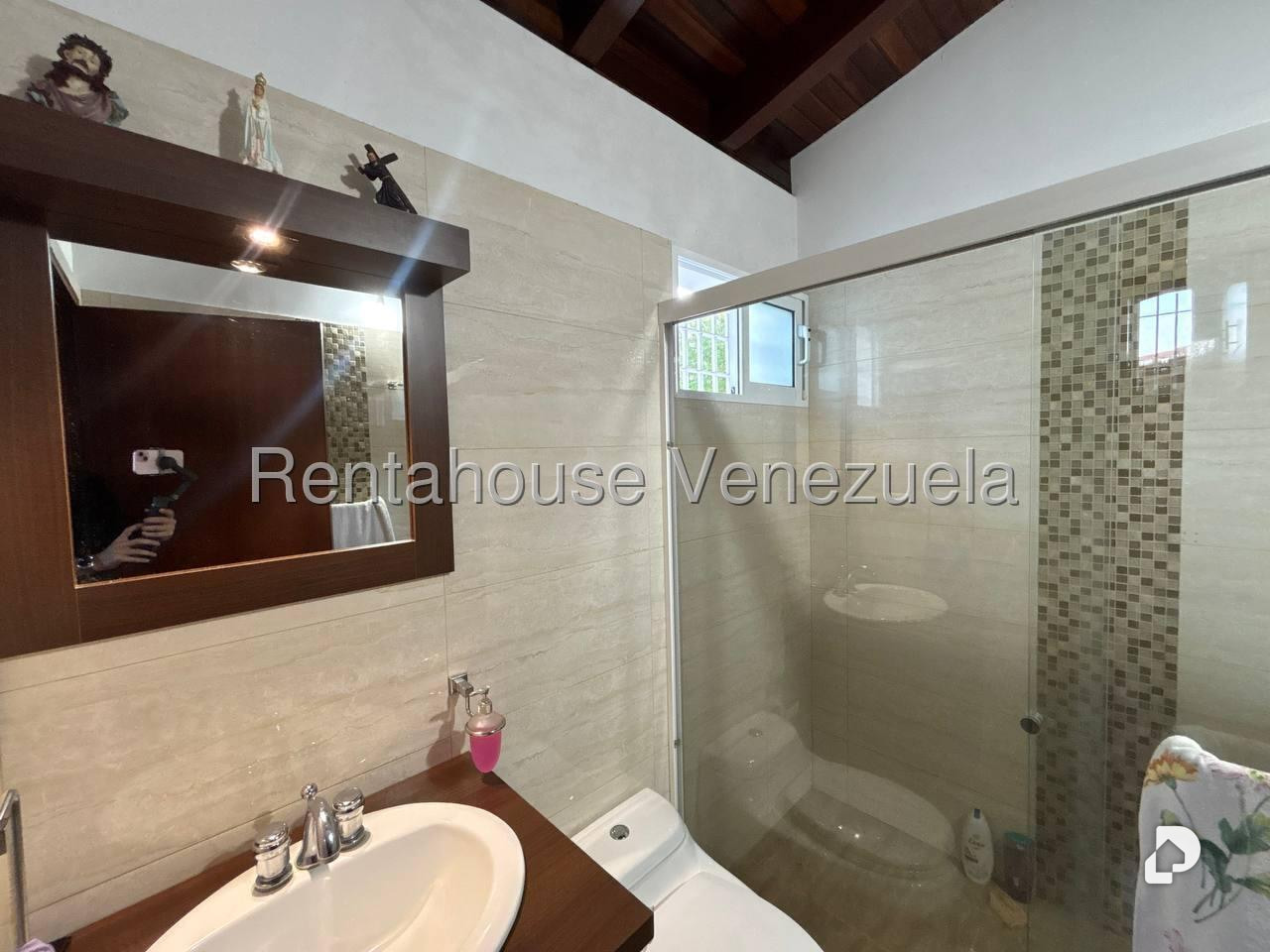 Casa en La Lagunita Country Club, Caracas – 17