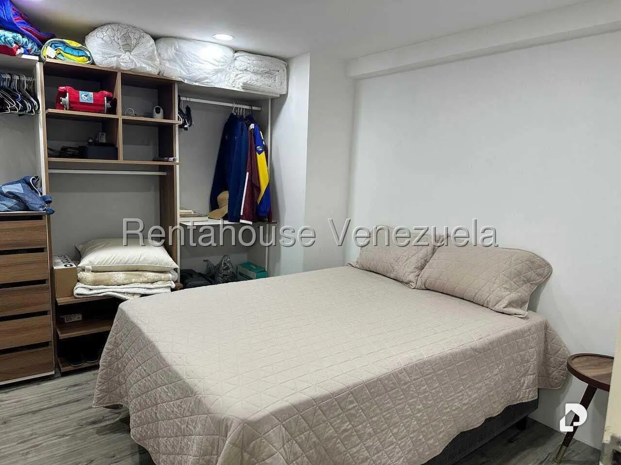 Apartamento en Santa Rosa de Lima, Caracas