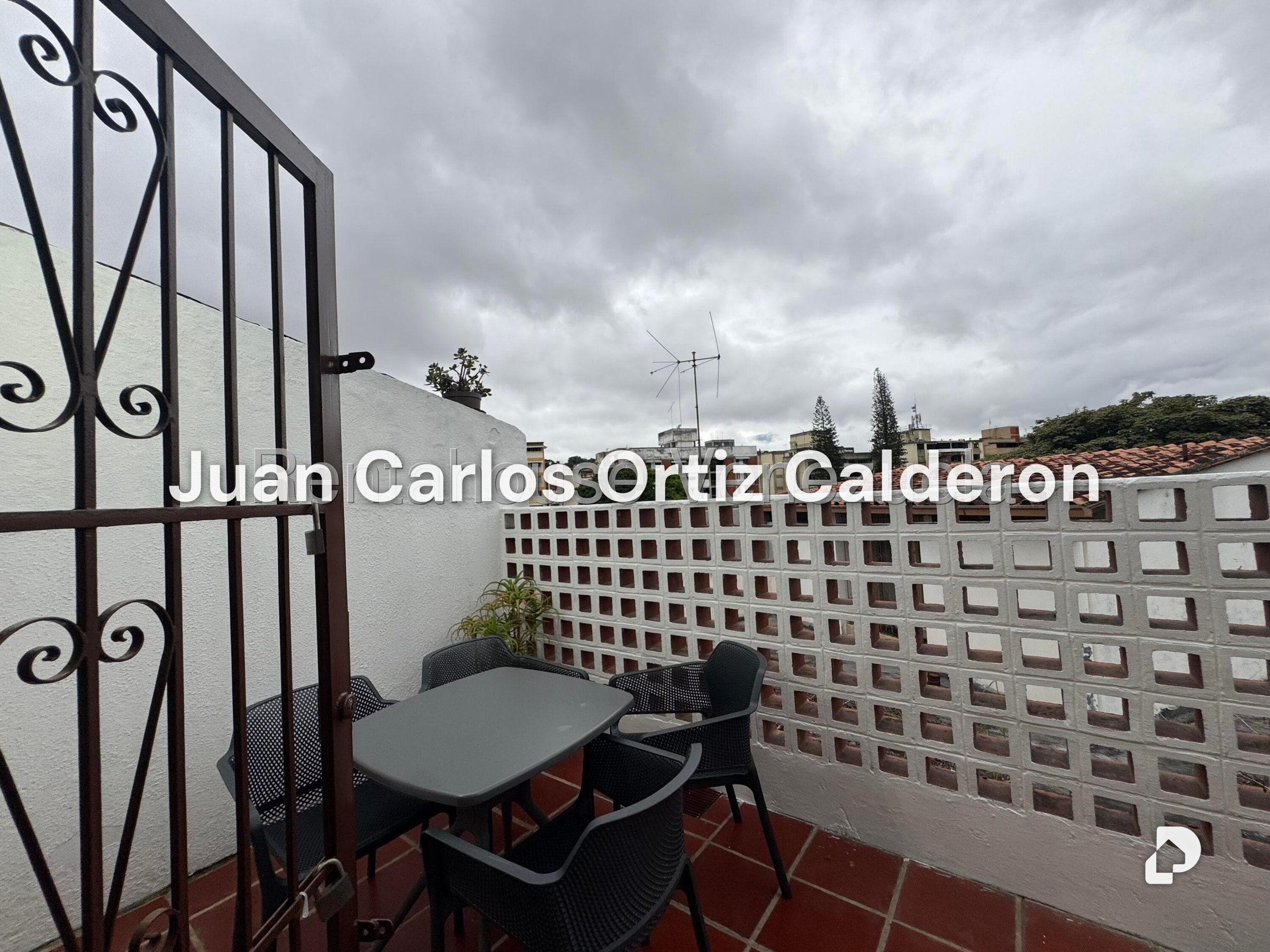 Casa en La Trinidad, Caracas – 23