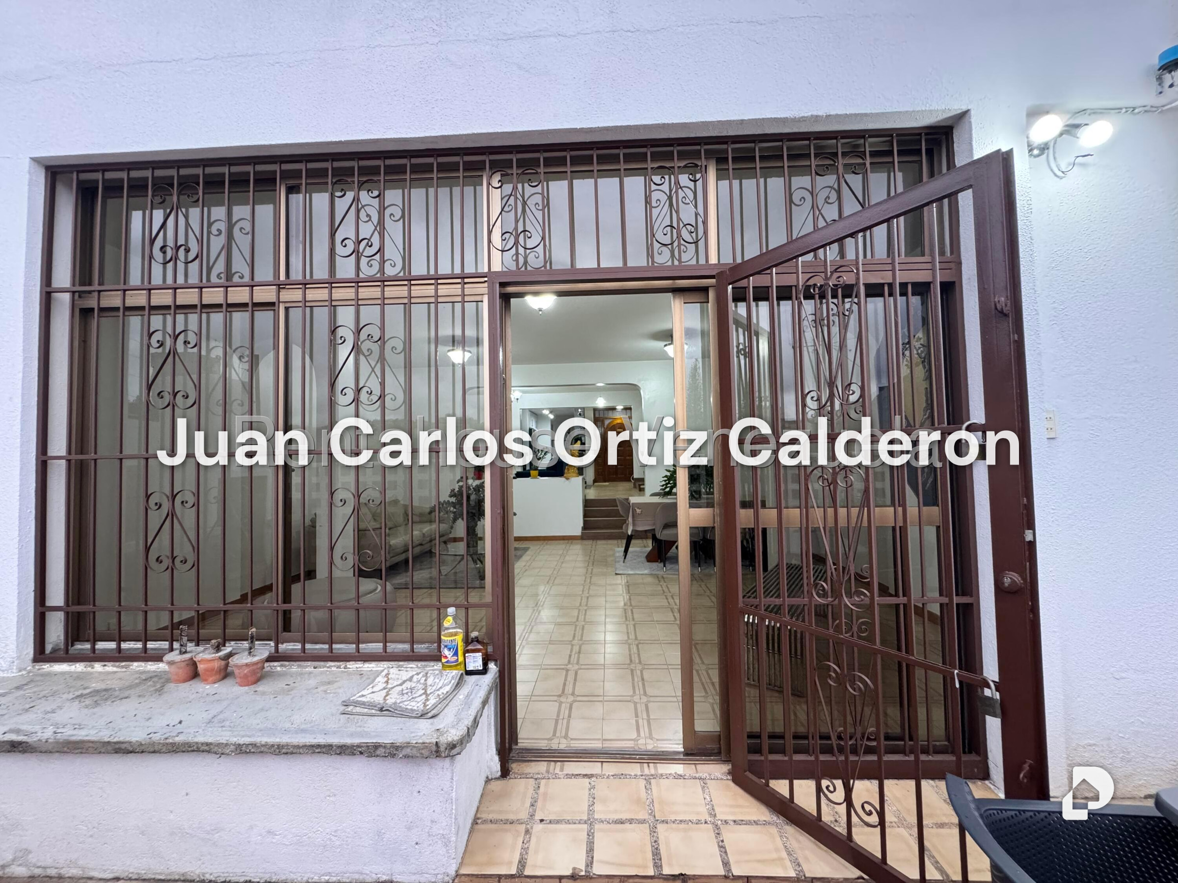 Casa en La Trinidad, Caracas – 26