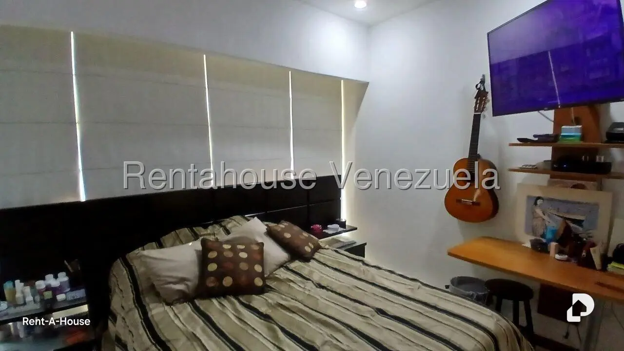 Apartamento en El Rosal, Caracas – 25