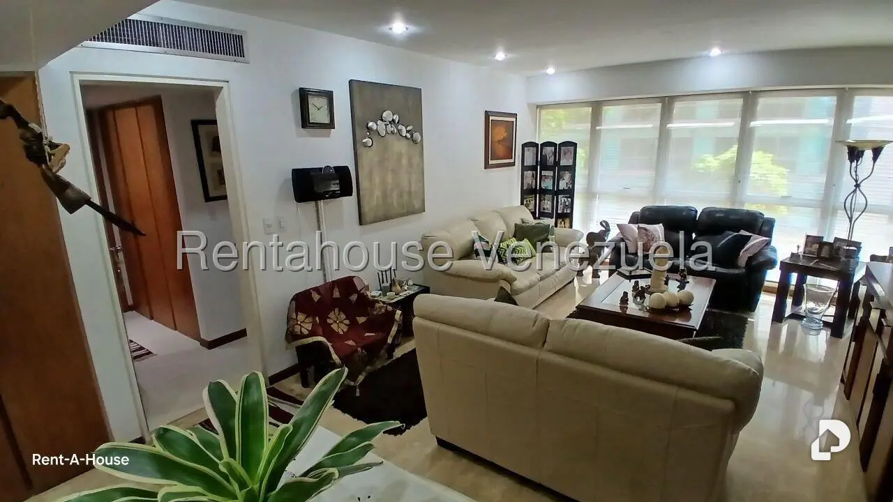 Apartamento en El Rosal, Caracas – 8