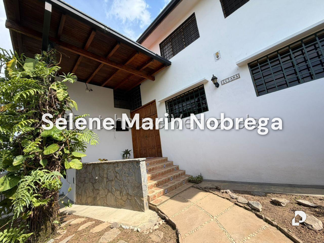 Casa en Lomas De La Trinidad, Caracas – 3