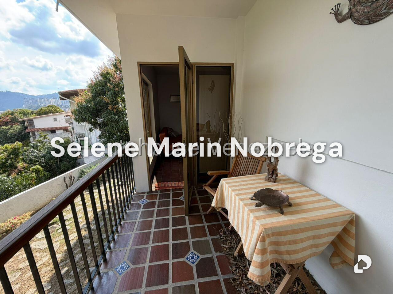 Casa en Lomas De La Trinidad, Caracas – 26