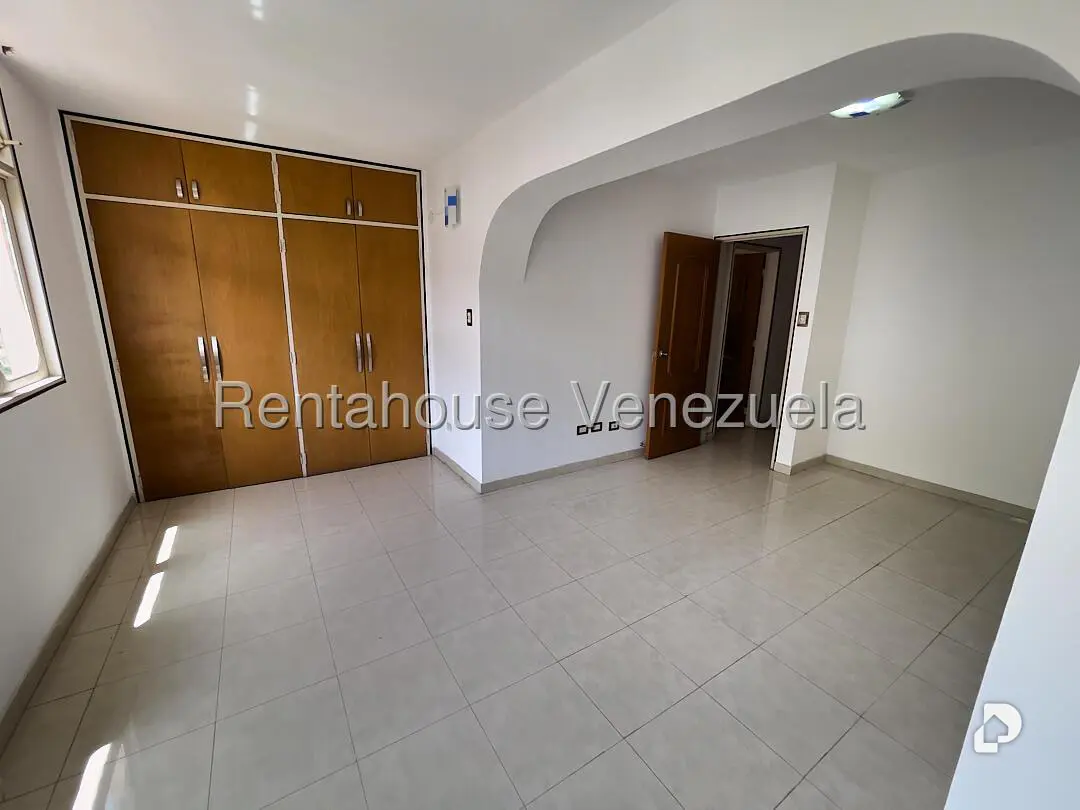 Apartamento en Terrazas del Ávila, Caracas – 11