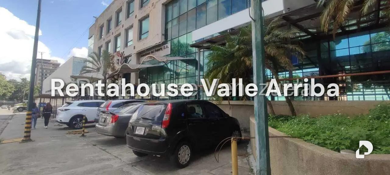 Local comercial en La Urbina, Caracas – 4