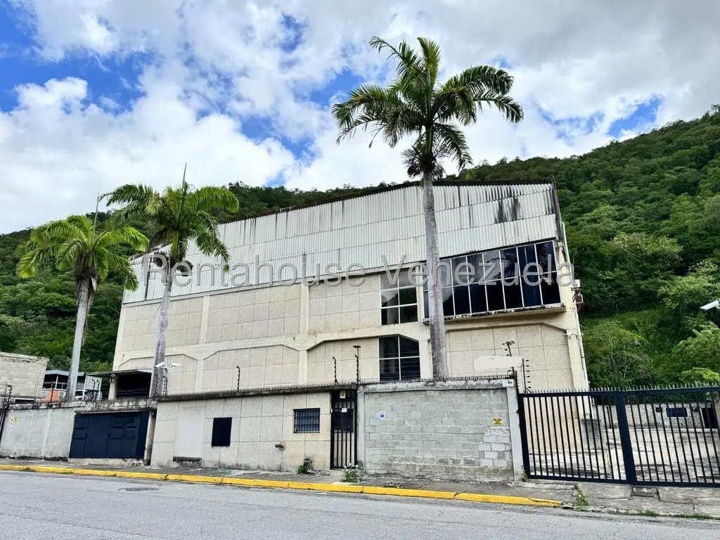 Warehouse in Guayabal, Guarenas - 1