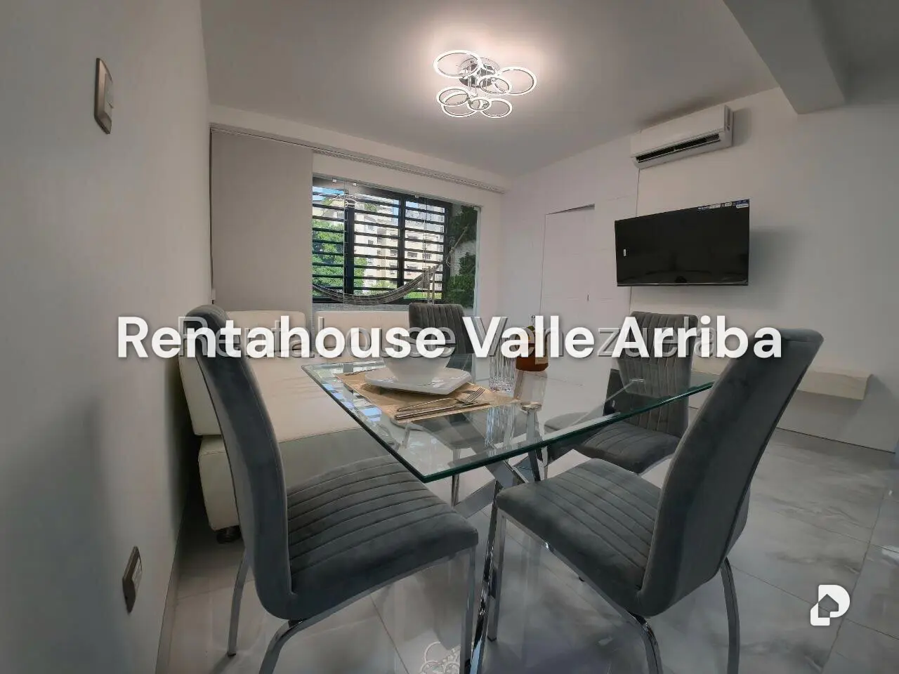Apartamento en Altamira, Caracas – 2