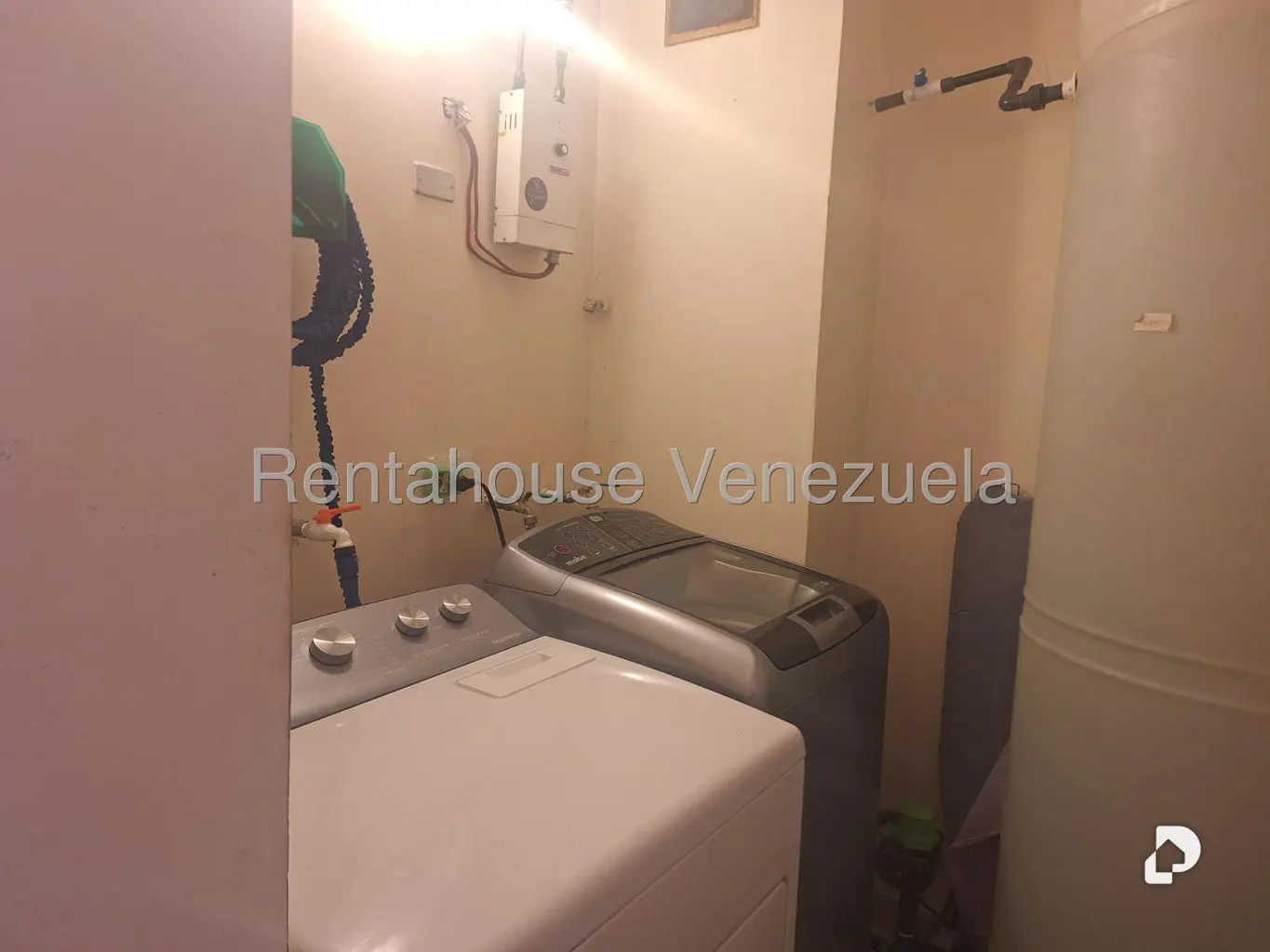 Apartamento en Colinas de La Tahona, Caracas – 15