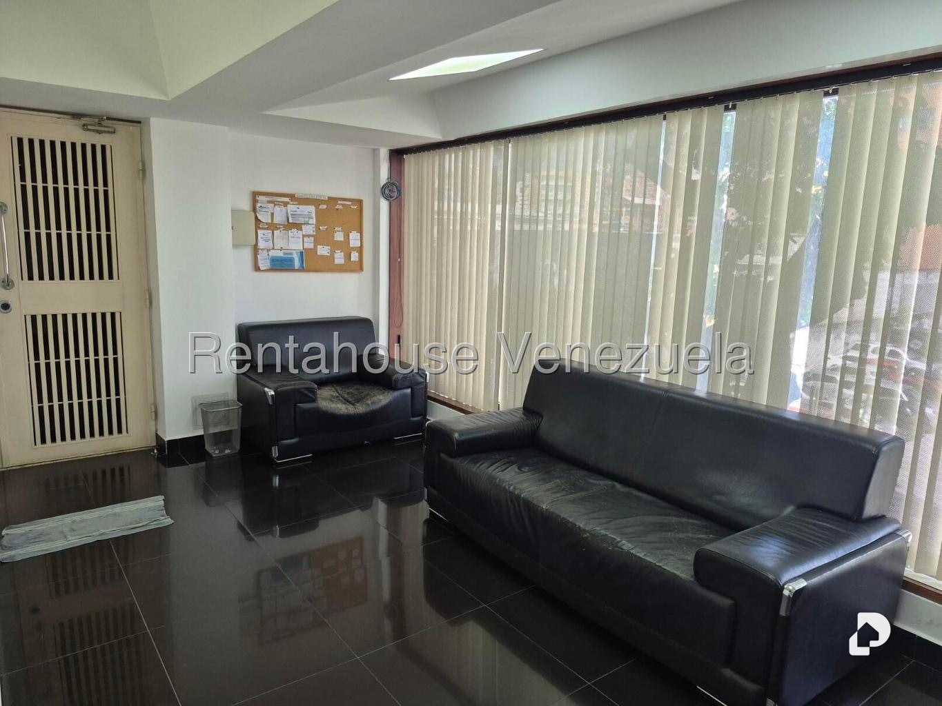 Oficina en Las Mercedes, Caracas – 2