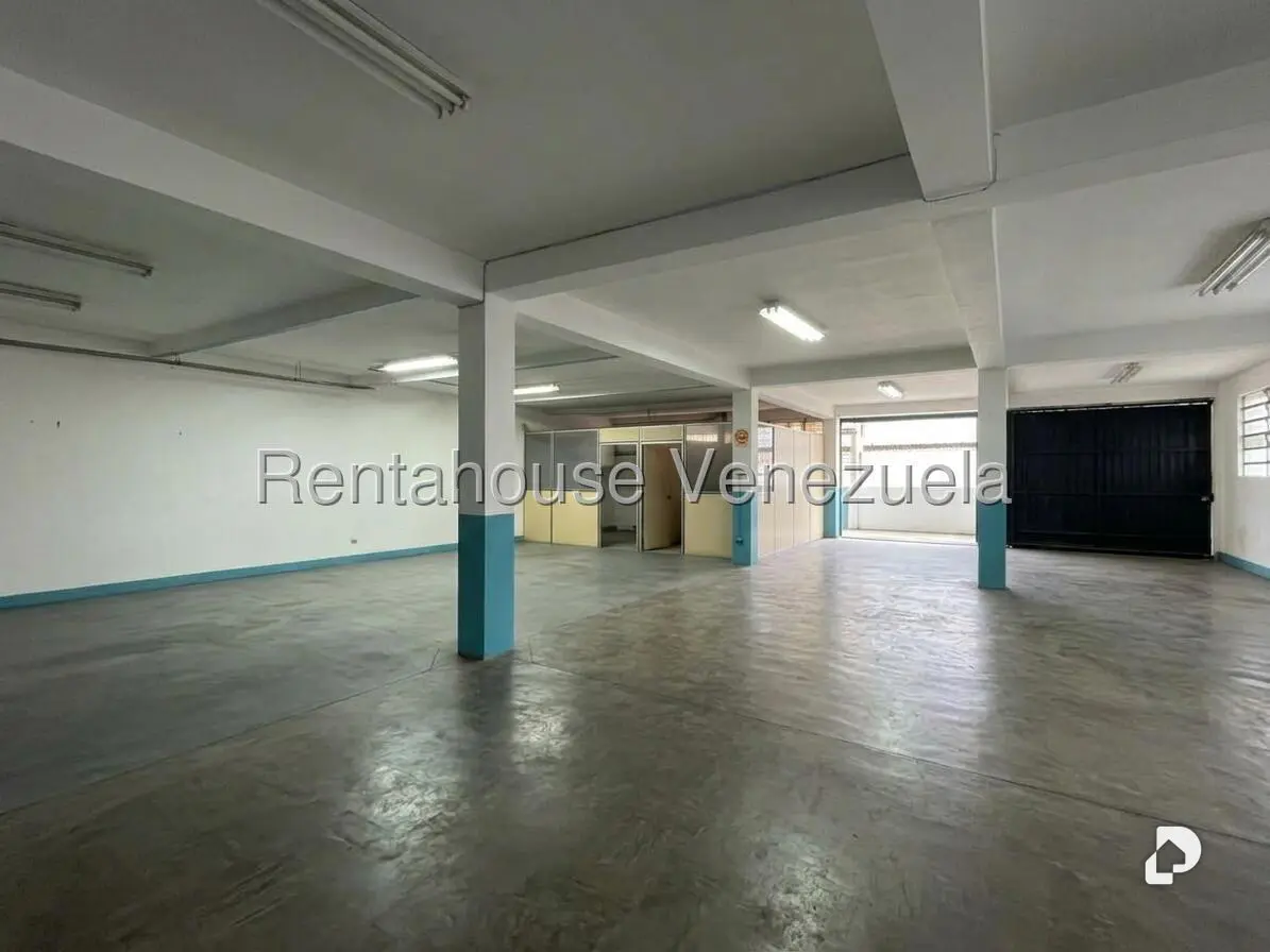 Edificio en Parroquia Santa Rosalía, Caracas – 19