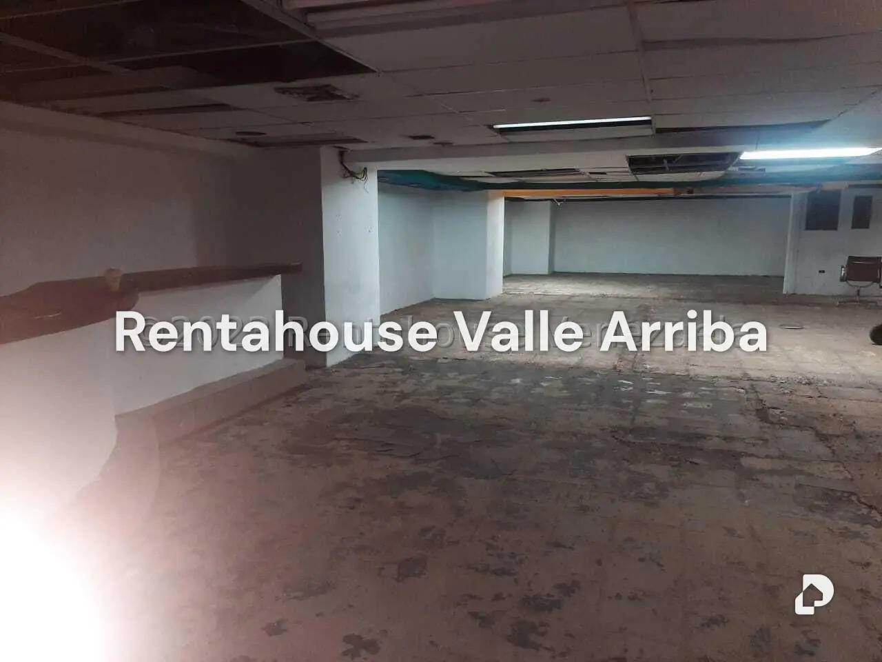 Local comercial en Montalbán I, Caracas – 11