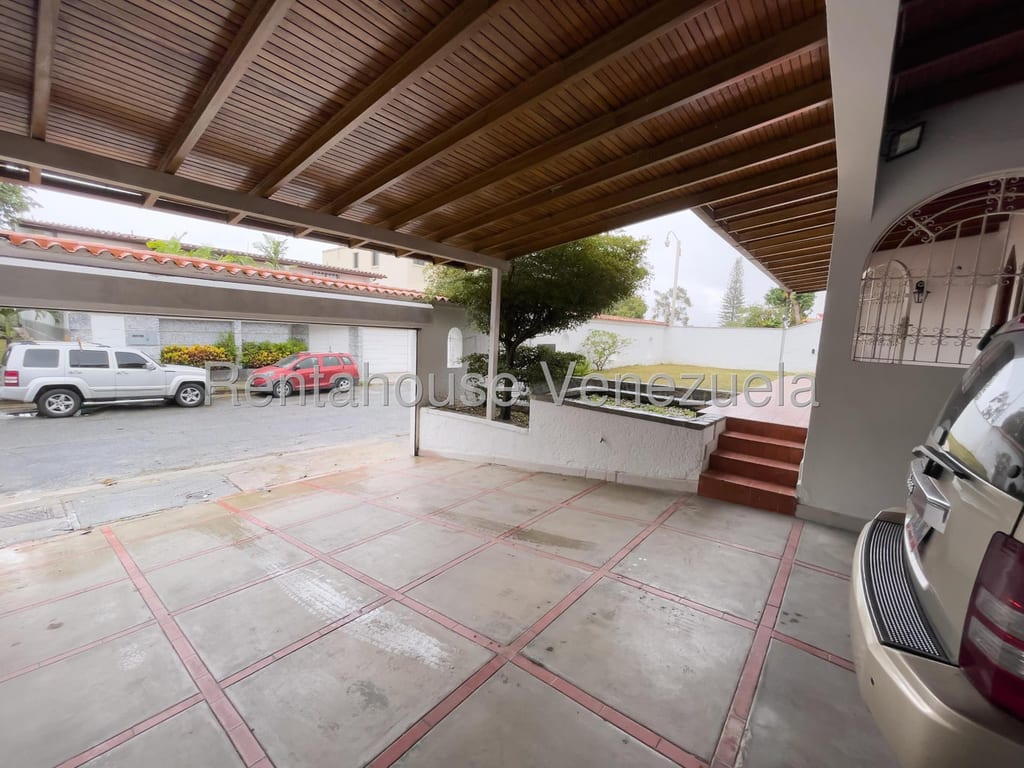 Casa en Santa Paula, Caracas - 1