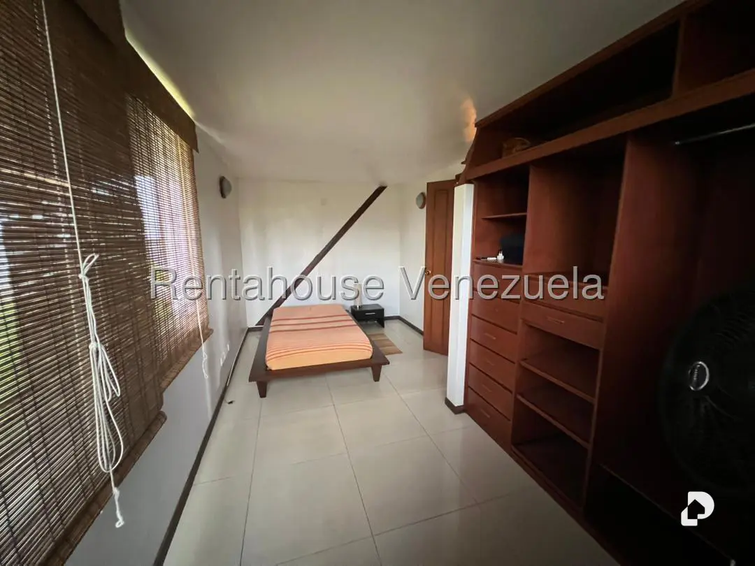 Casa en Oripoto, Caracas – 29