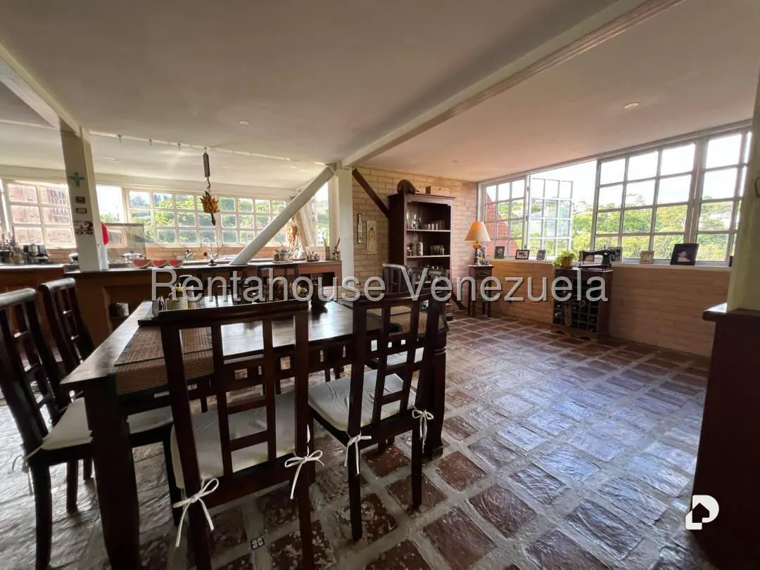 Casa en Oripoto, Caracas – 22