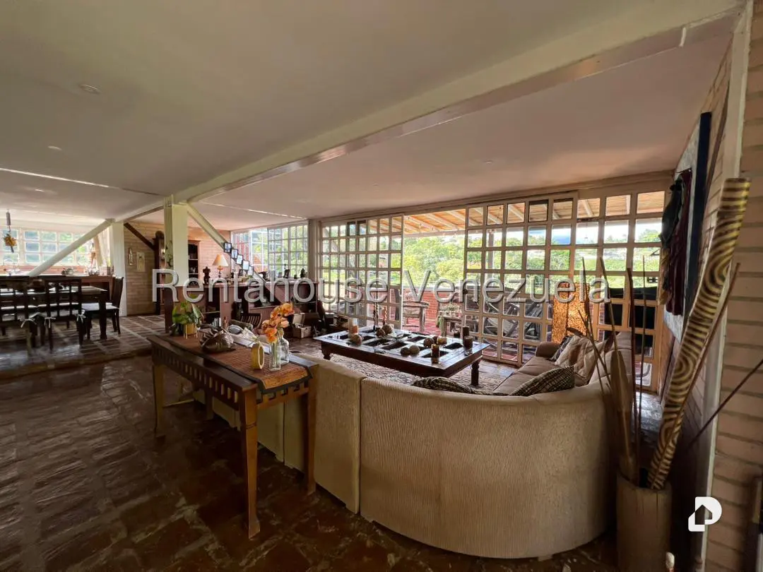 Casa en Oripoto, Caracas – 16