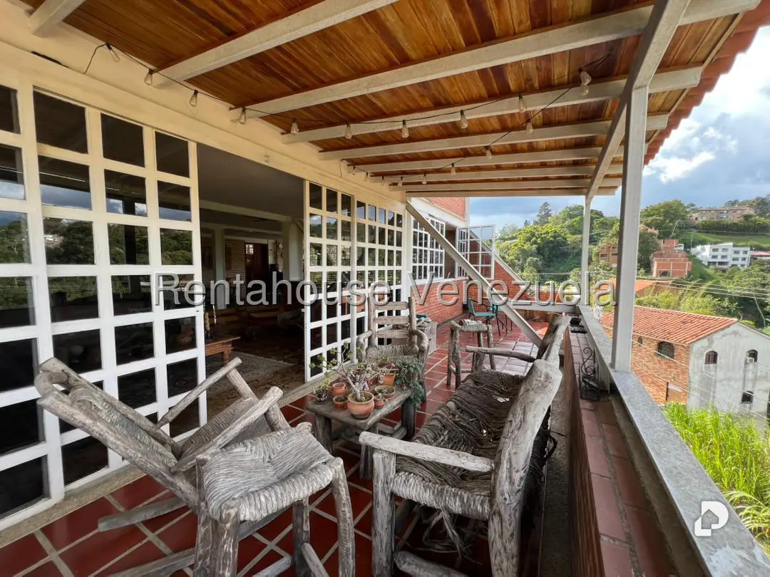 Casa en Oripoto, Caracas – 12